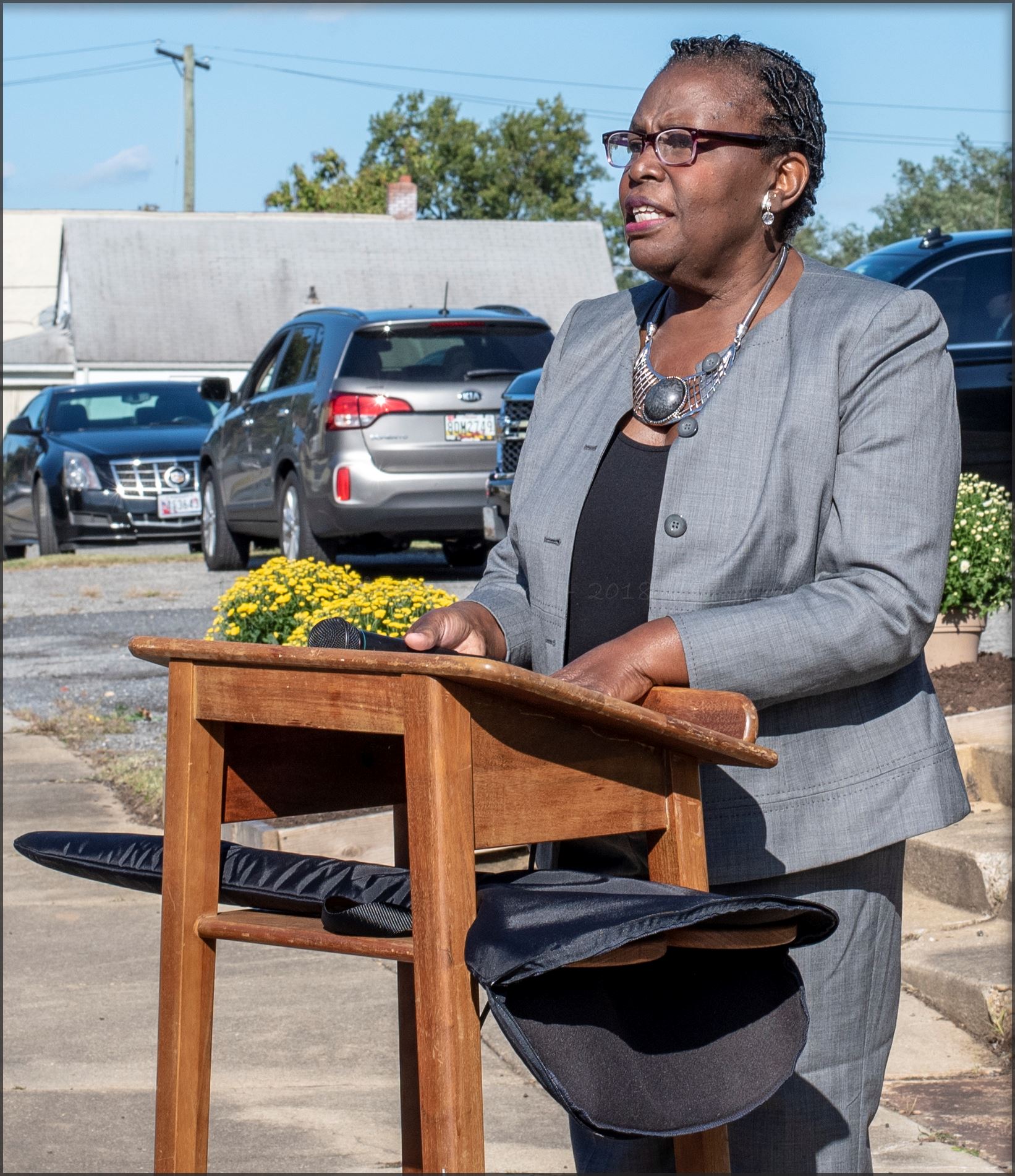 _7504844_B_info_Nikon D750 Oct. 17, 2018